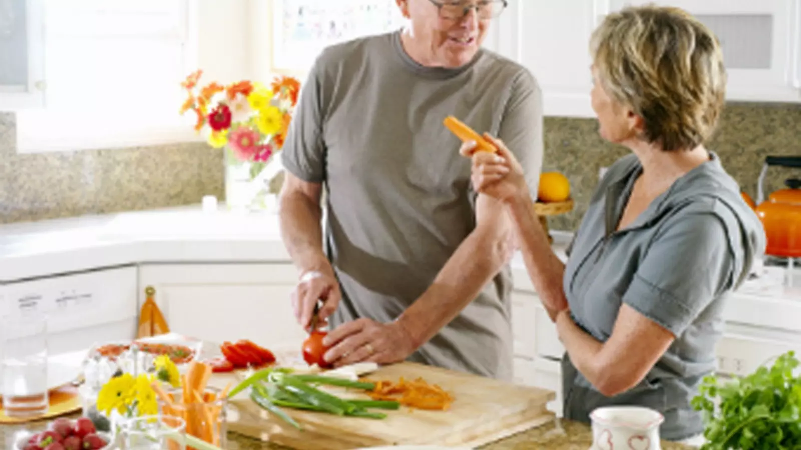 Magnésium, fer, vitamine C : les carences courantes chez les seniors